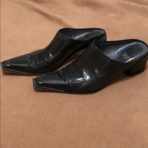 Stuart Weitzman Mules - black leather